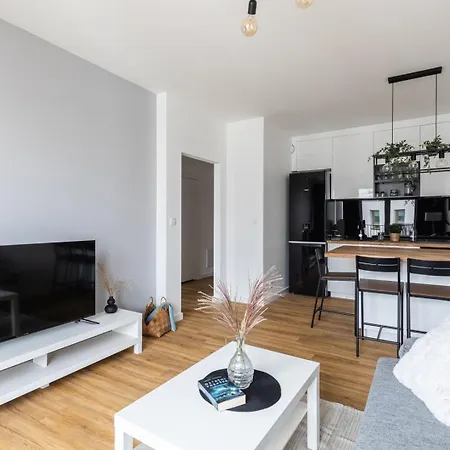 Sw Stanislawa Superapart - Comfortable With Parking Apartment Warschau